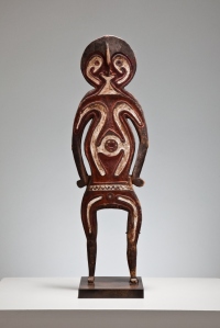 BIOMA ANCESTOR FIGURE c. 1900 Papuan Gulf, Papua New Guinea Ochre and kaolin on carved wood 53.6 cm height  £5,750  Kapil Jariwala 